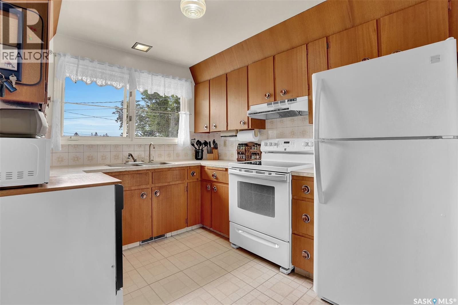 4825 Sherwood Drive Property Photo 11