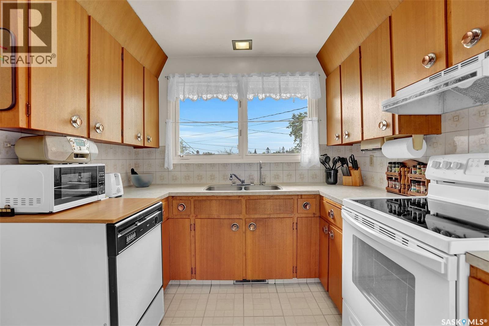 4825 Sherwood Drive Property Photo 12