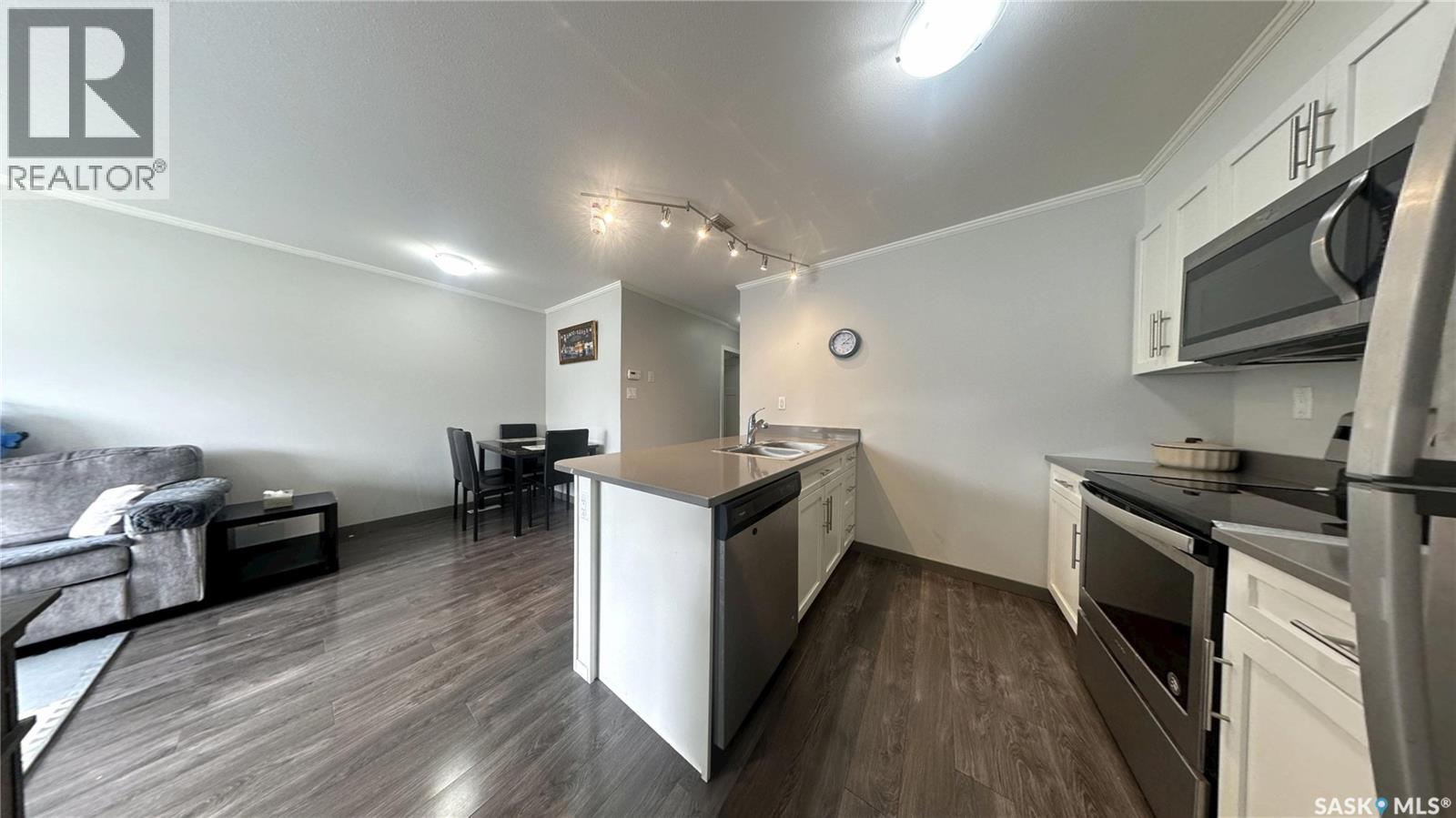 265 322 Lewin Way Property Photo 7