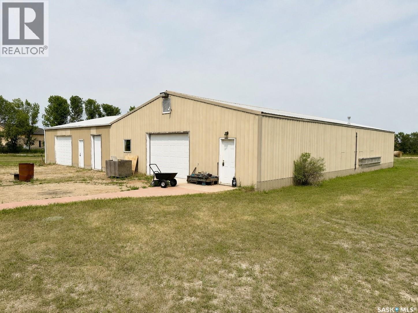 Mcdonald Acreage Property Photo 38