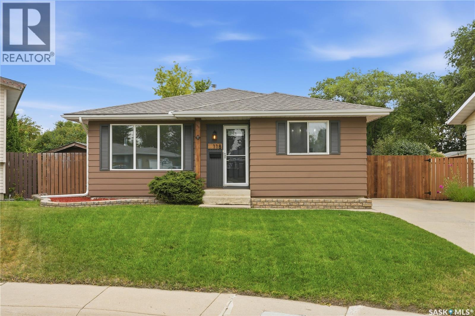 118 Dundurn PLACE Property Photo 1