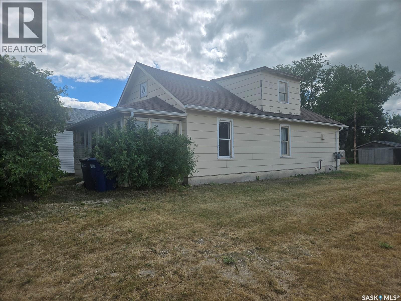 419 Main Street Property Photo 2