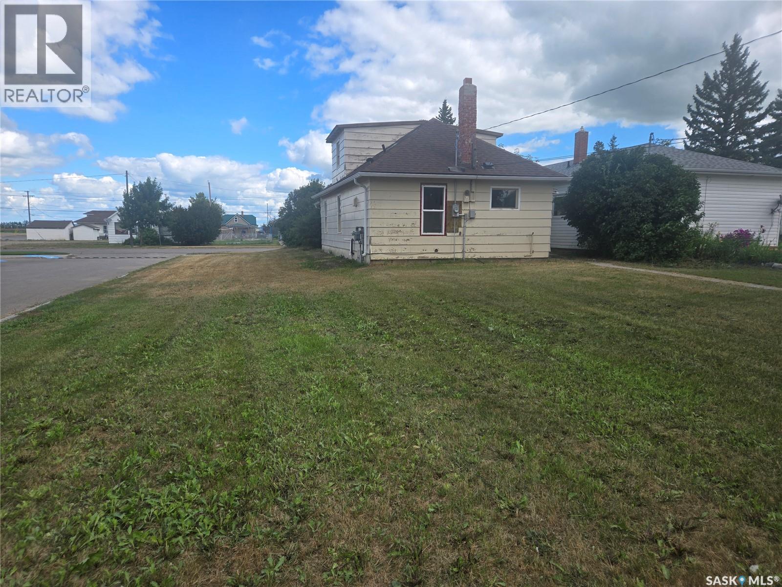 419 Main Street Property Photo 3