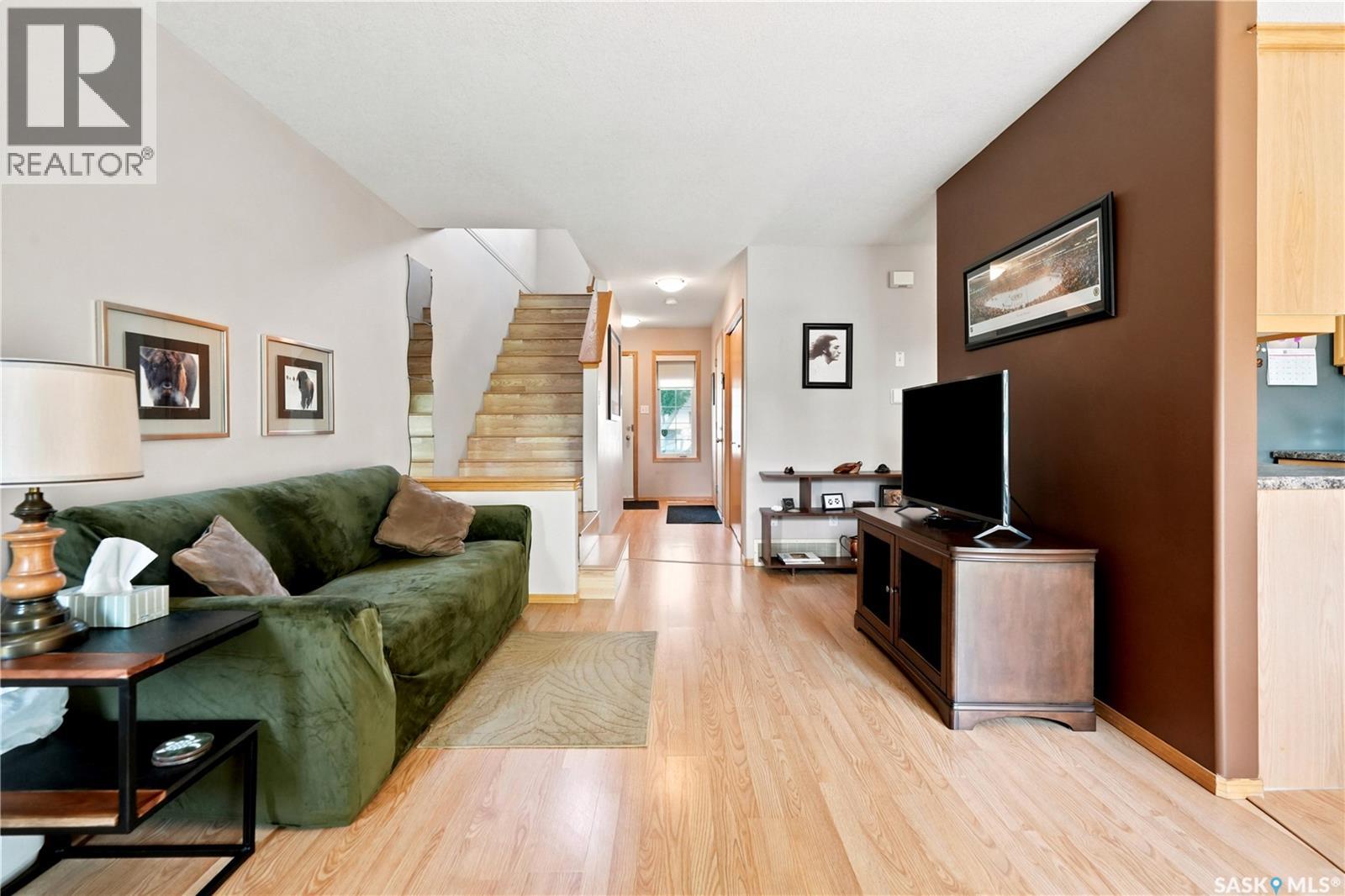 225 Mikkelson Drive Property Photo 8
