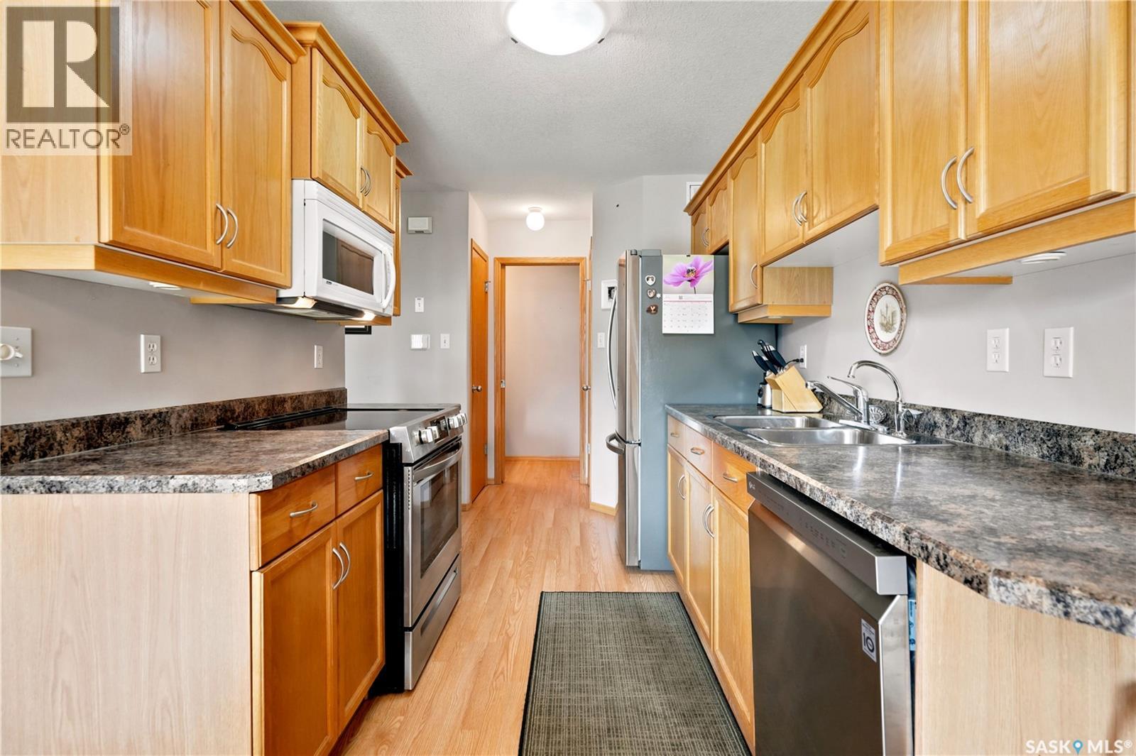 225 Mikkelson Drive Property Photo 11