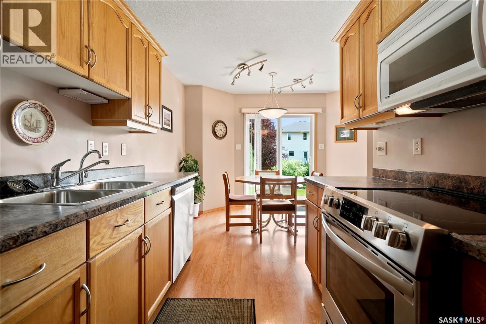 225 Mikkelson Drive Property Photo 14