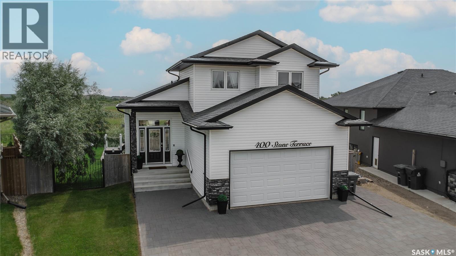 400 Stone Terrace Property Photo 1