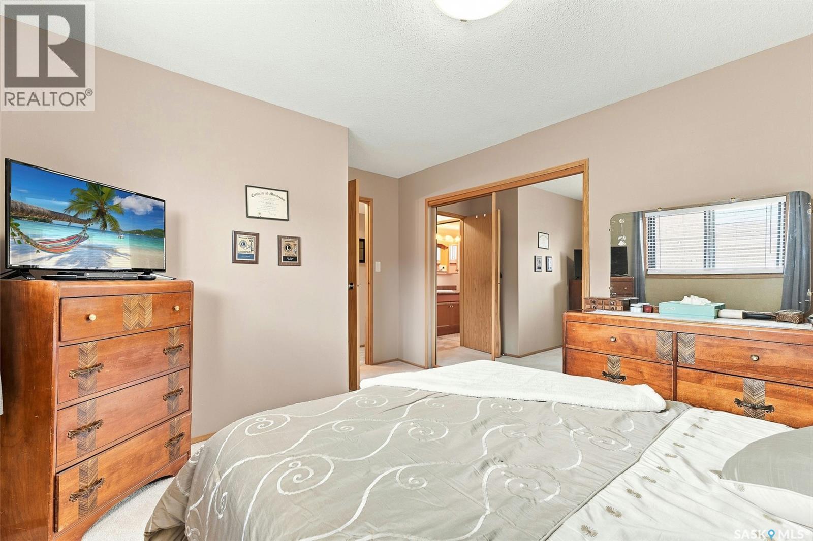 386 Cedar Meadow Drive Property Photo 7