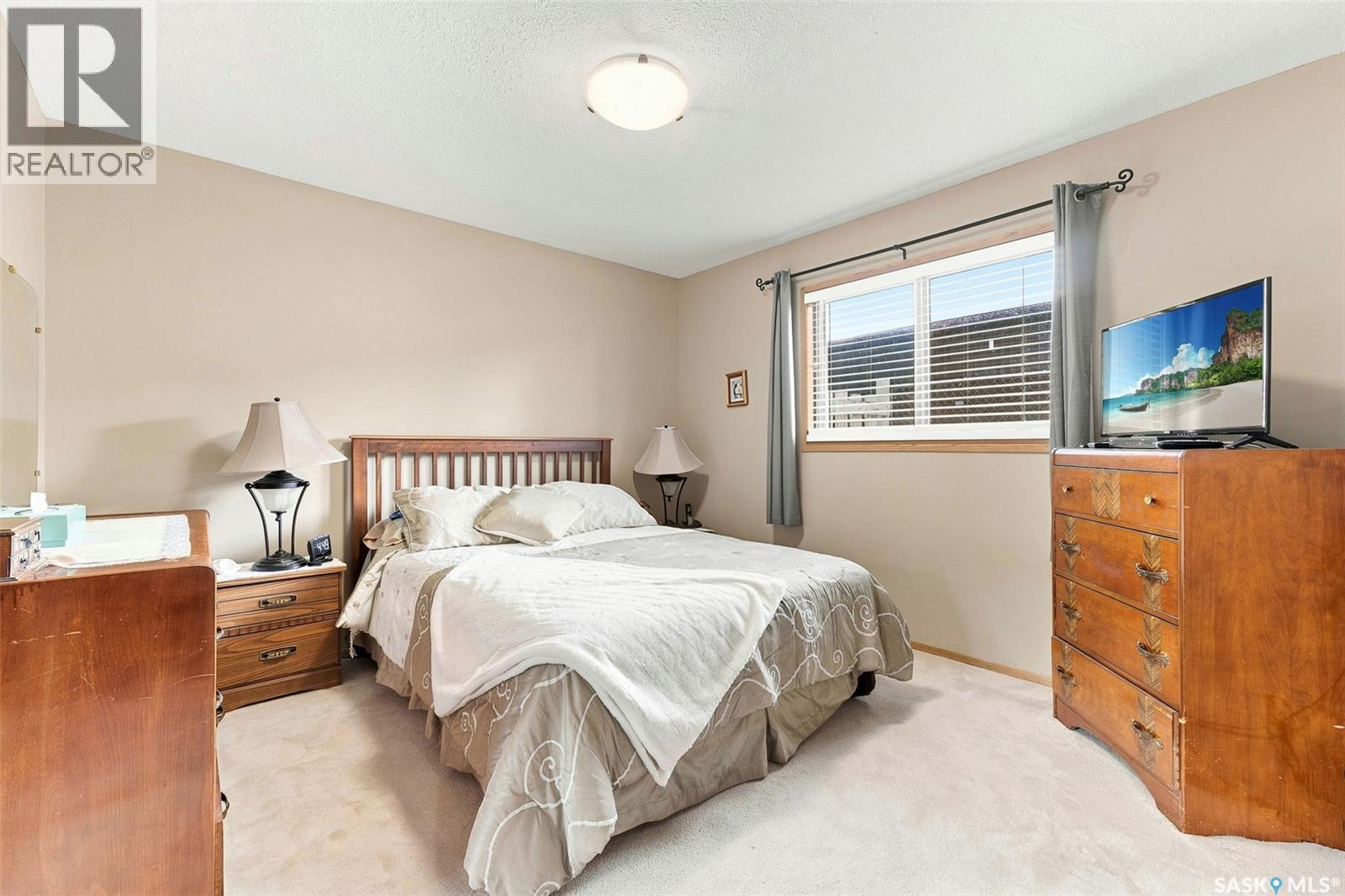 386 Cedar Meadow Drive Property Photo 8