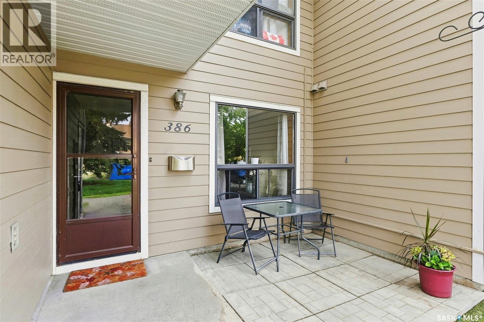 386 Cedar Meadow Drive Property Photo 14