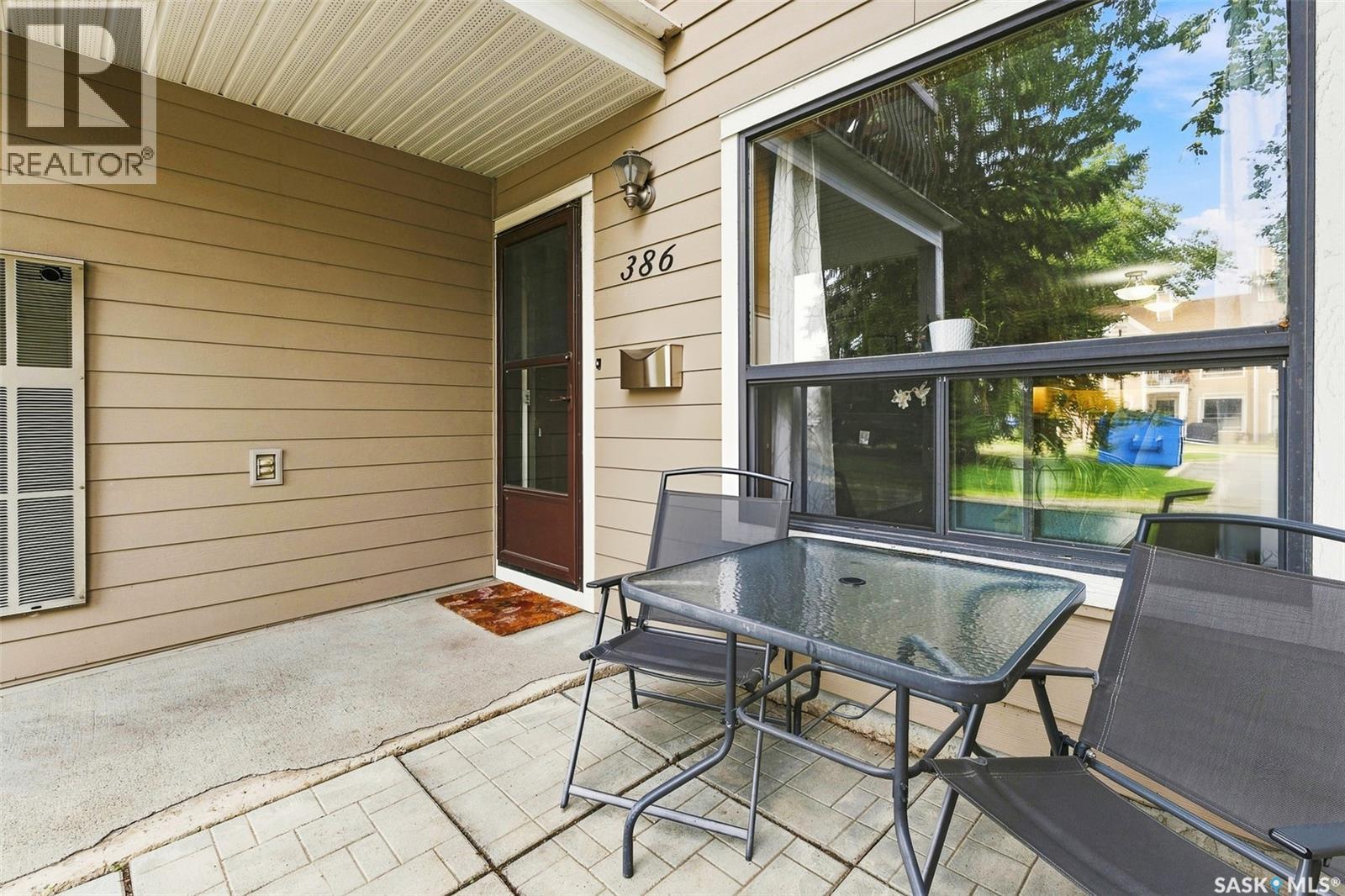 386 Cedar Meadow Drive Property Photo 15