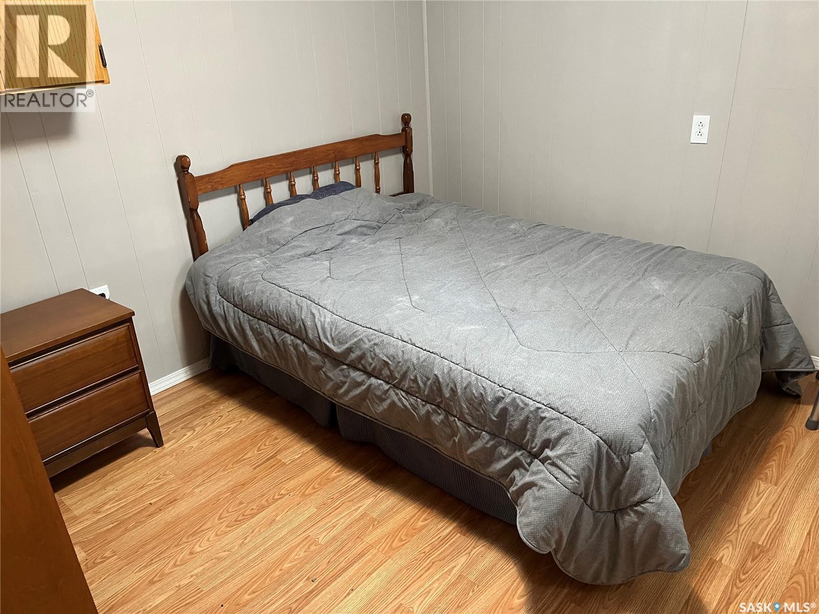 9 2nd Street E Property Photo 12
