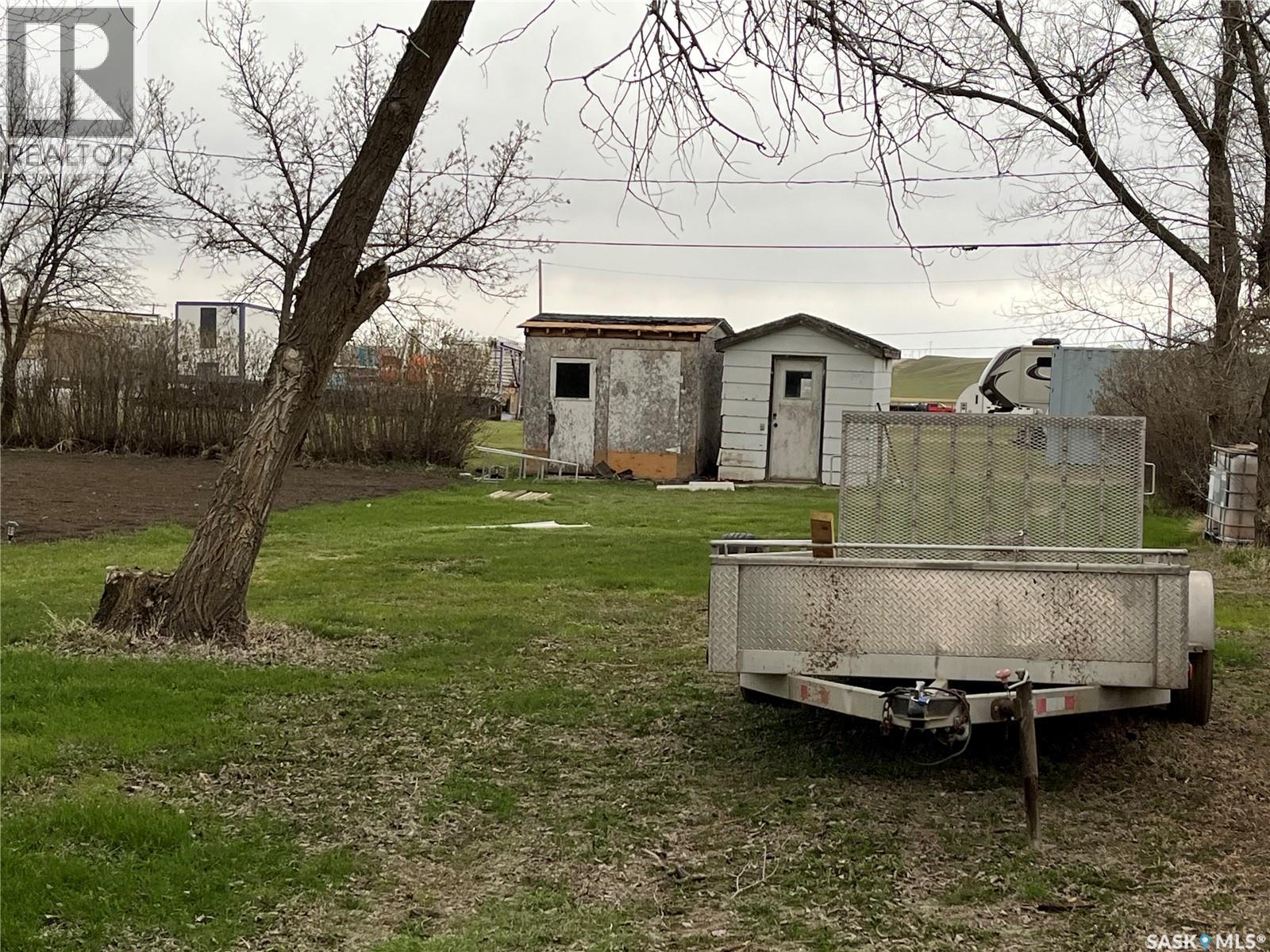 9 2nd Street E Property Photo 30