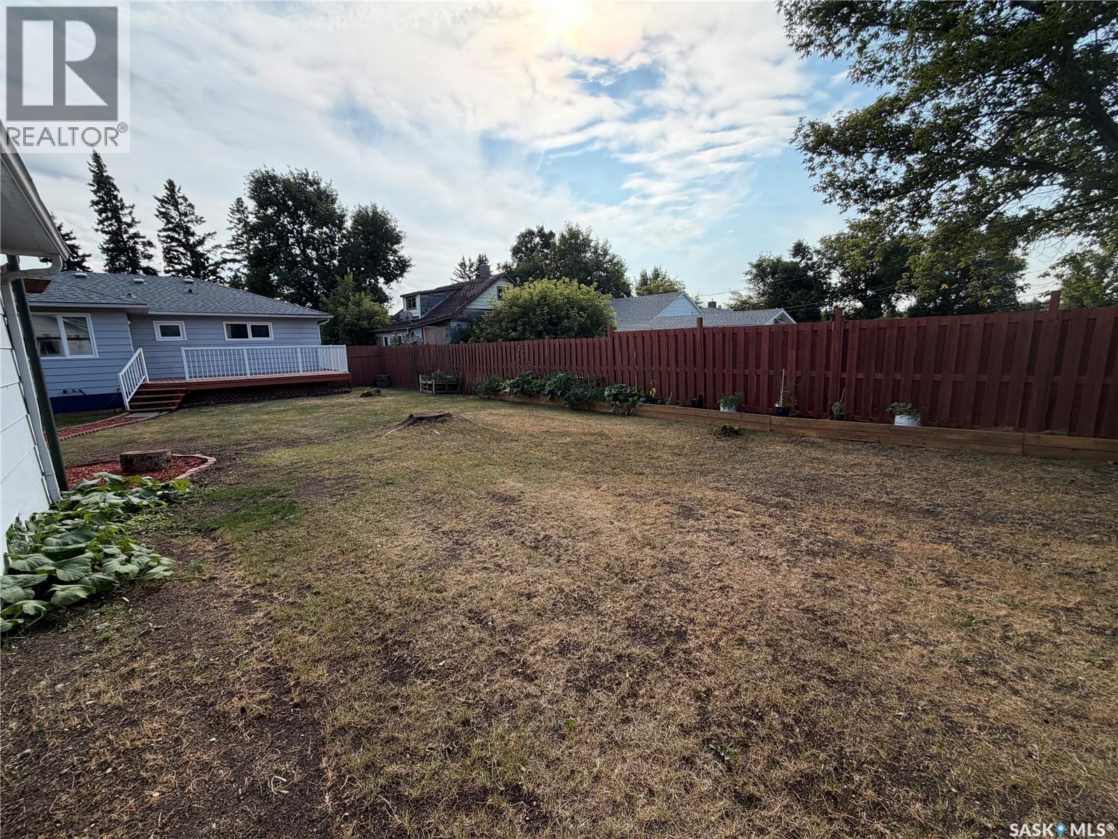 228 8th Avenue E Property Photo 43