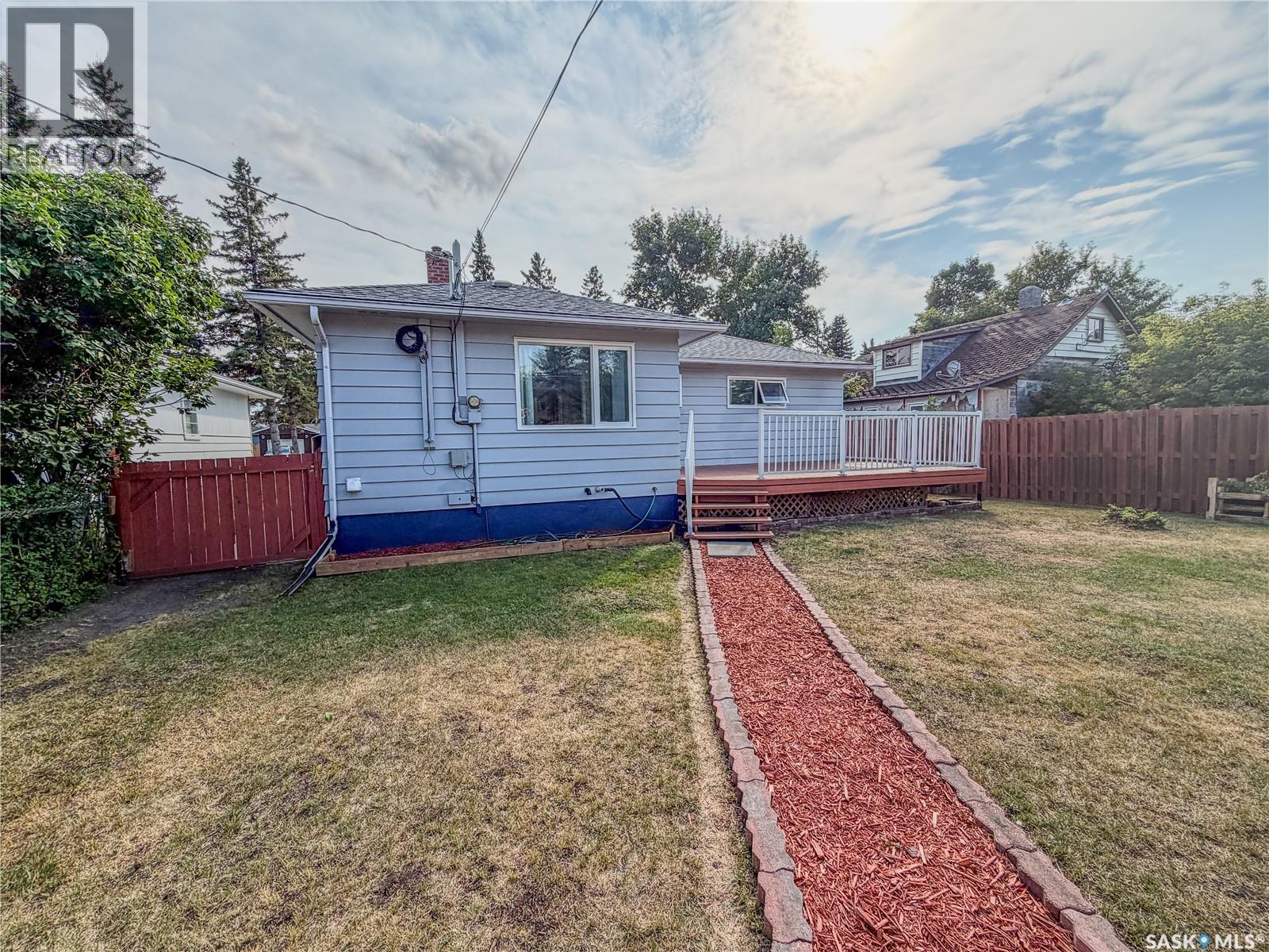228 8th Avenue E Property Photo 48