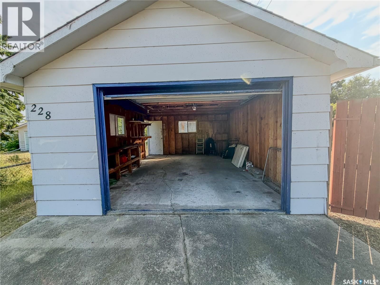 228 8th Avenue E Property Photo 52