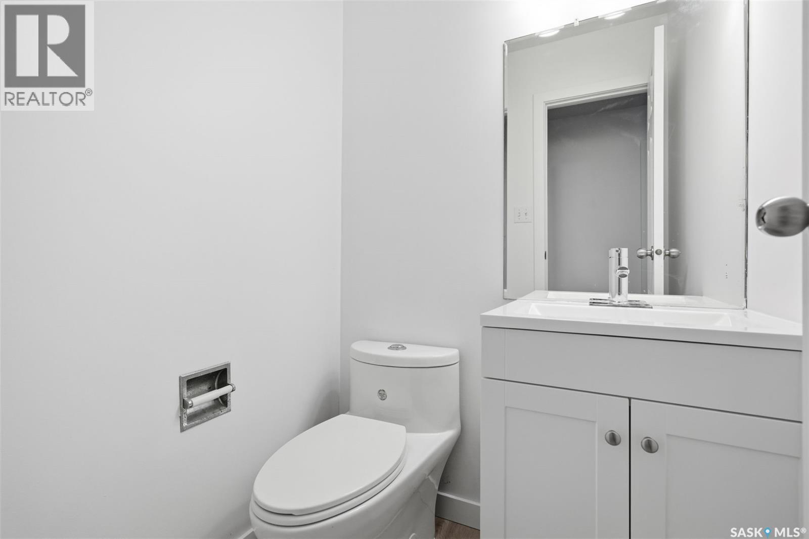9 1128 Mckercher Drive Property Photo 16
