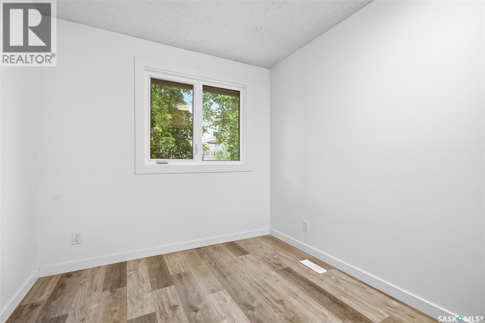 9 1128 Mckercher Drive Property Photo 21