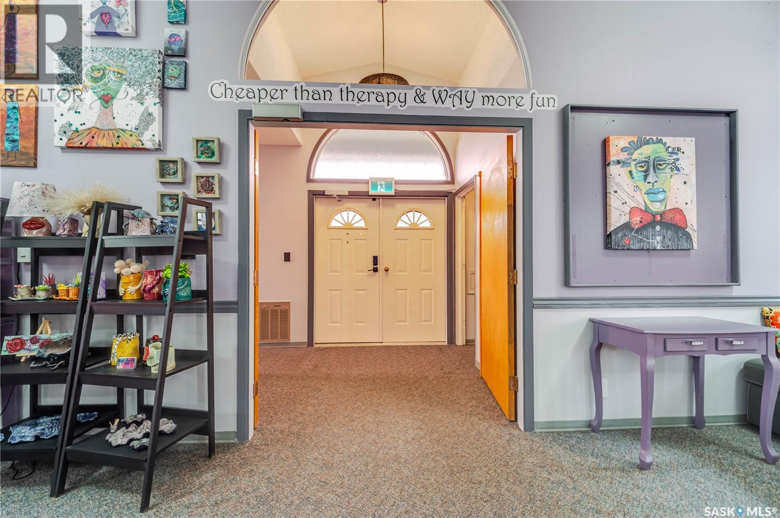 262 Athabasca Street E Property Photo 7