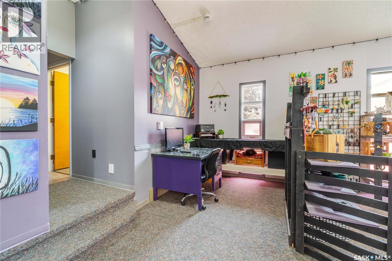 262 Athabasca Street E Property Photo 11