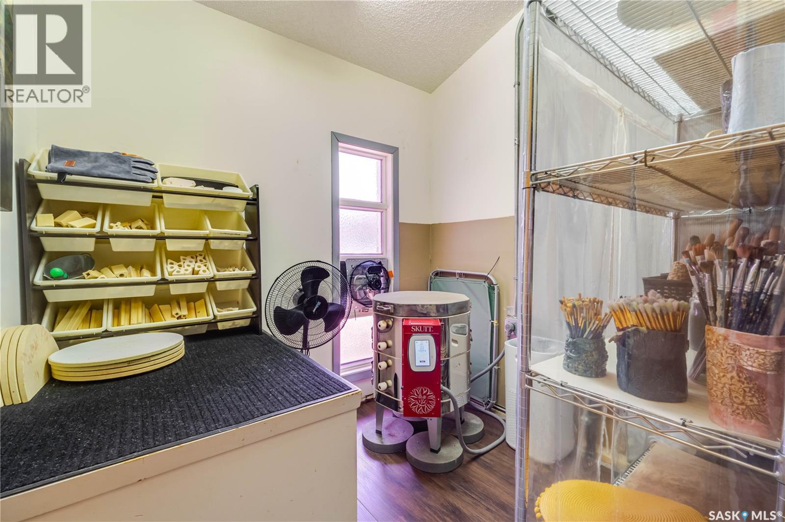 262 Athabasca Street E Property Photo 14