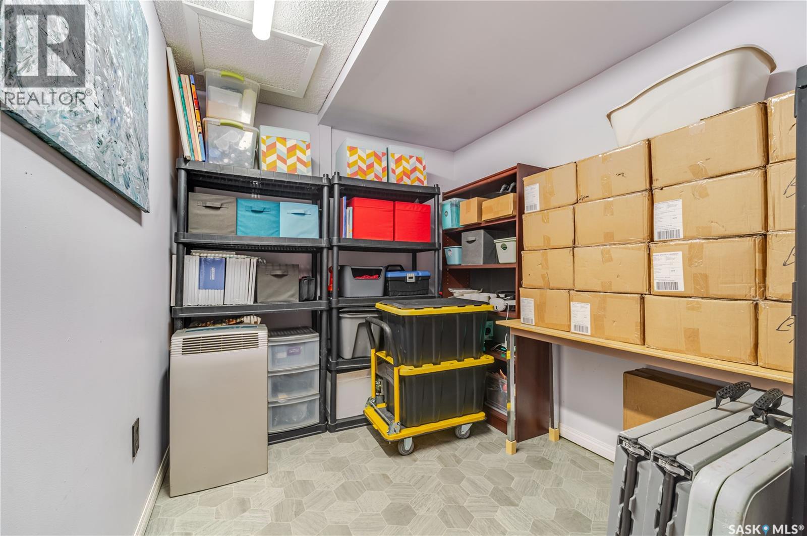 262 Athabasca Street E Property Photo 17