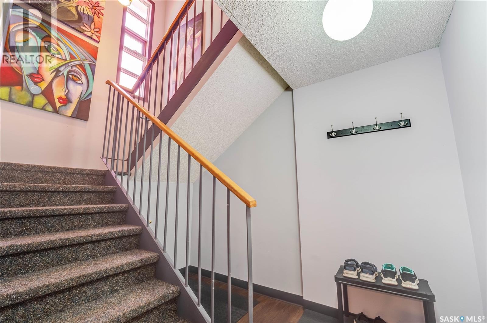 262 Athabasca Street E Property Photo 22