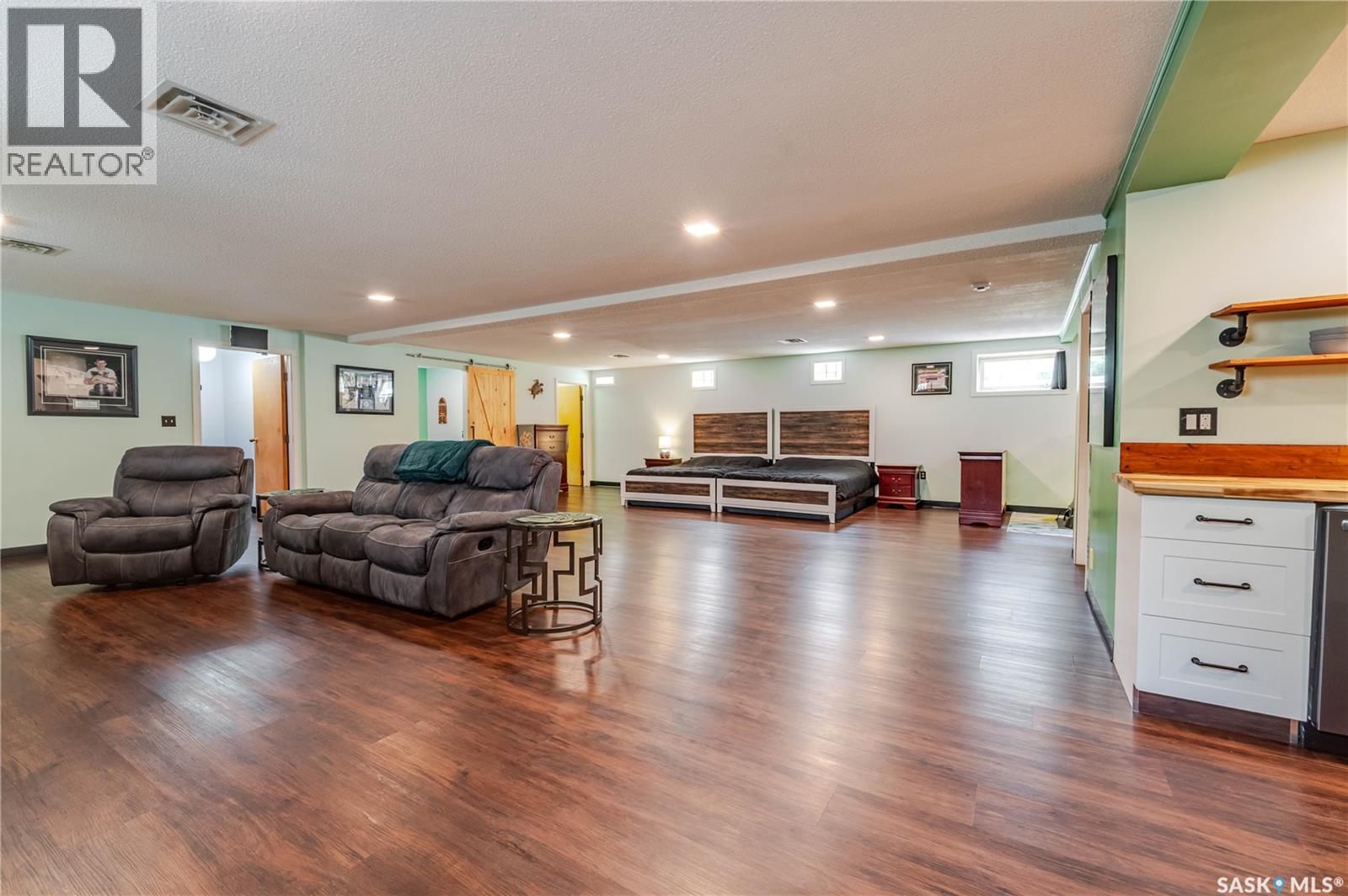 262 Athabasca Street E Property Photo 25