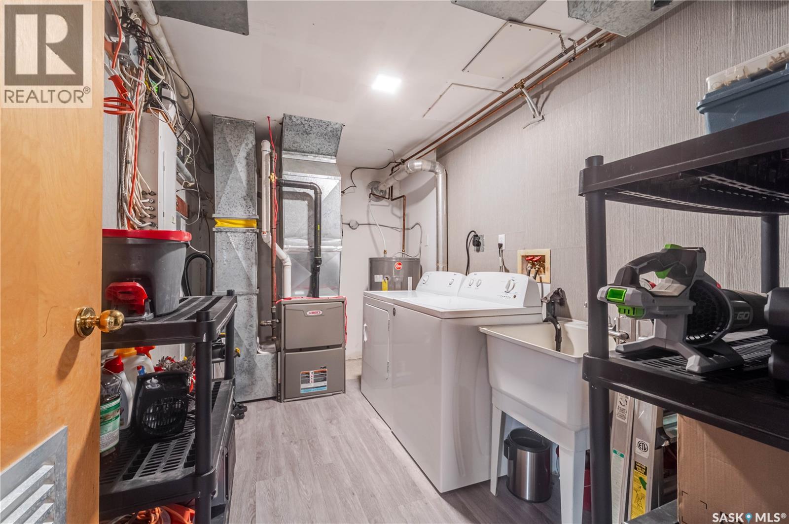 262 Athabasca Street E Property Photo 36