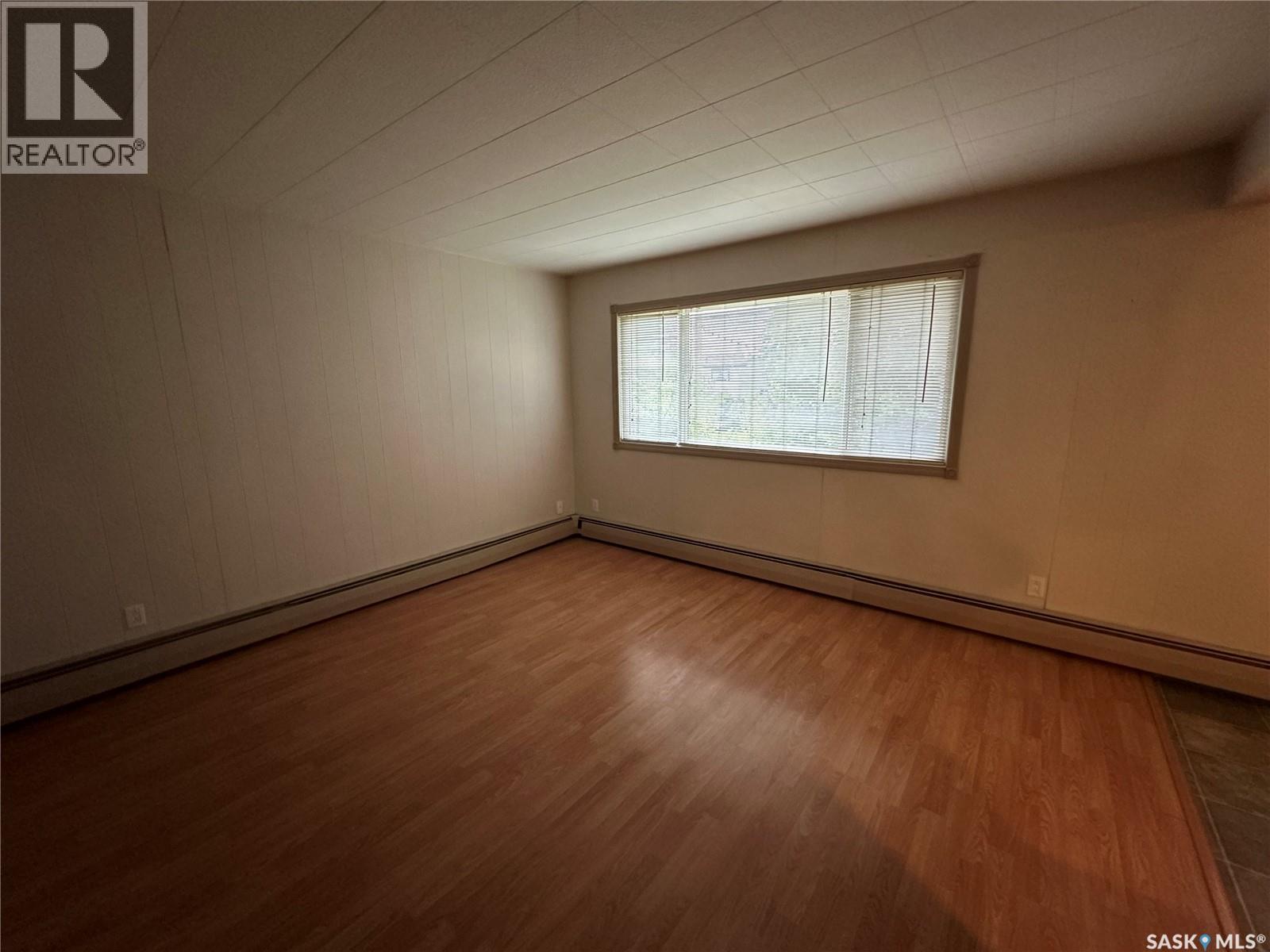 113 3rd Street E Property Photo 10