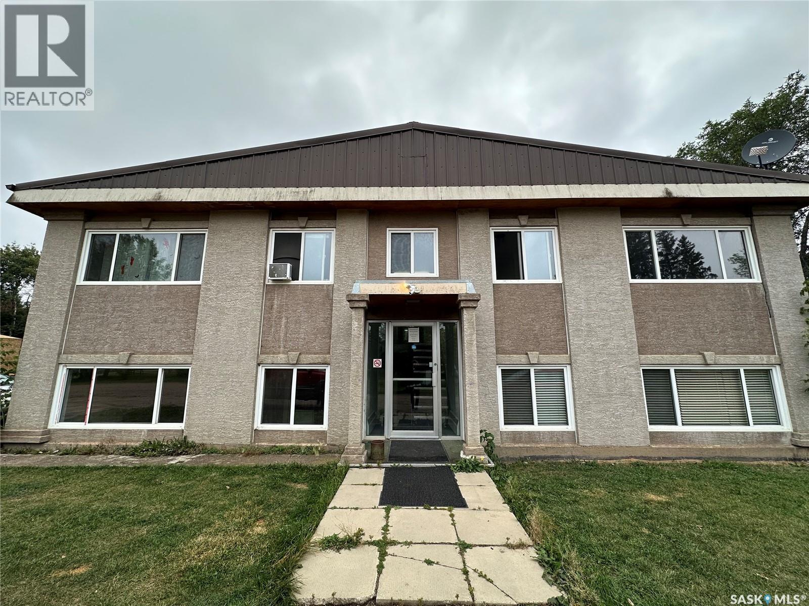 113 3rd Street E Property Photo 15