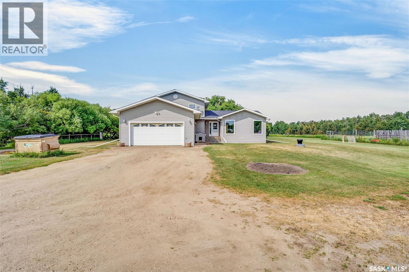 Seidle Acreage Property Photo 3