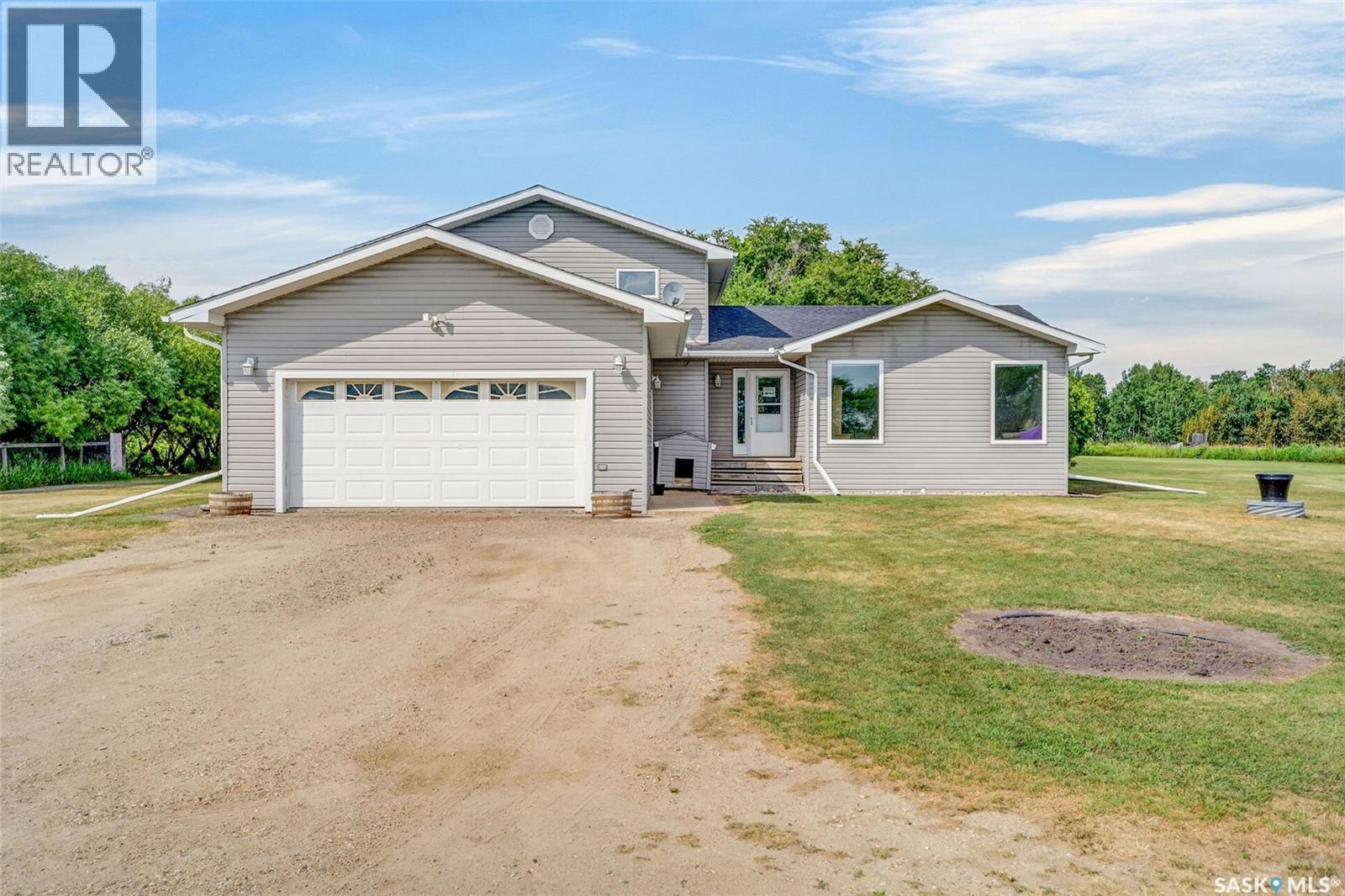Seidle Acreage Property Photo 4