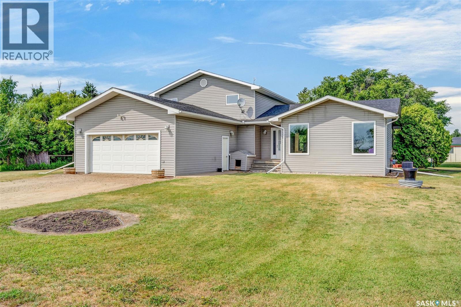 Seidle Acreage Property Photo 5