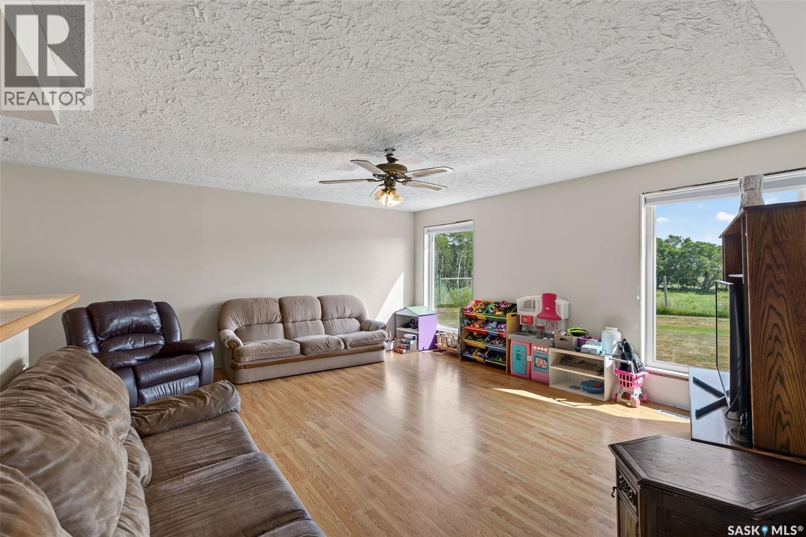 Seidle Acreage Property Photo 10