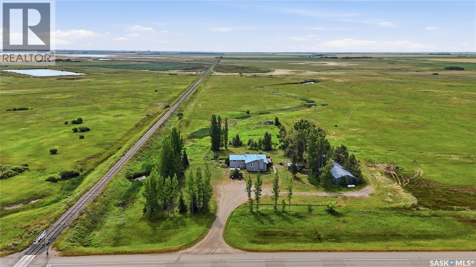 Perron Acreage Property Photo 1