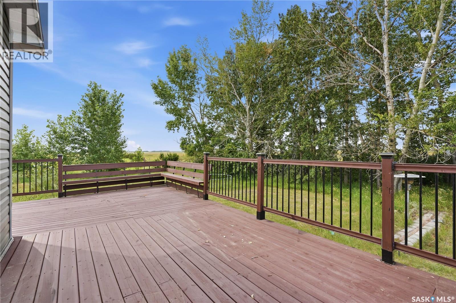 Perron Acreage Property Photo 44