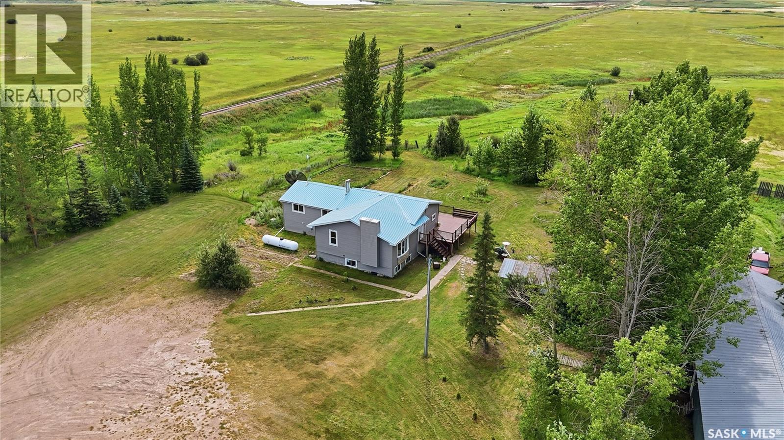 Perron Acreage Property Photo 57