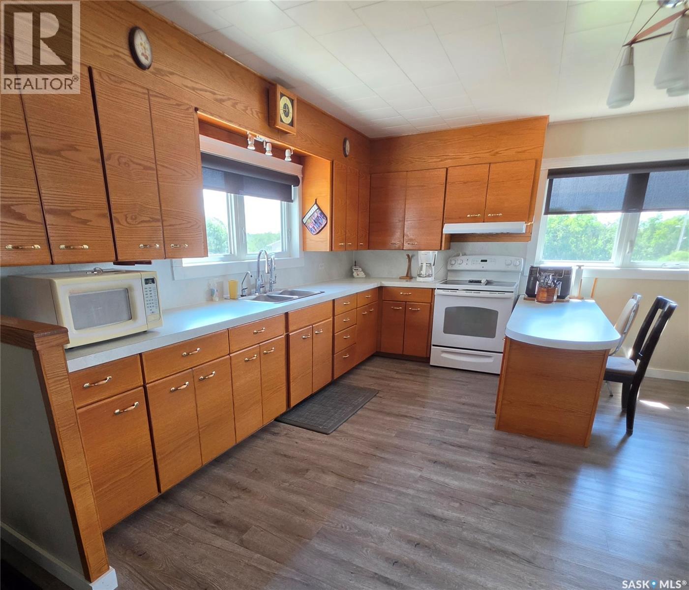 425 Corofin Crescent Property Photo 7