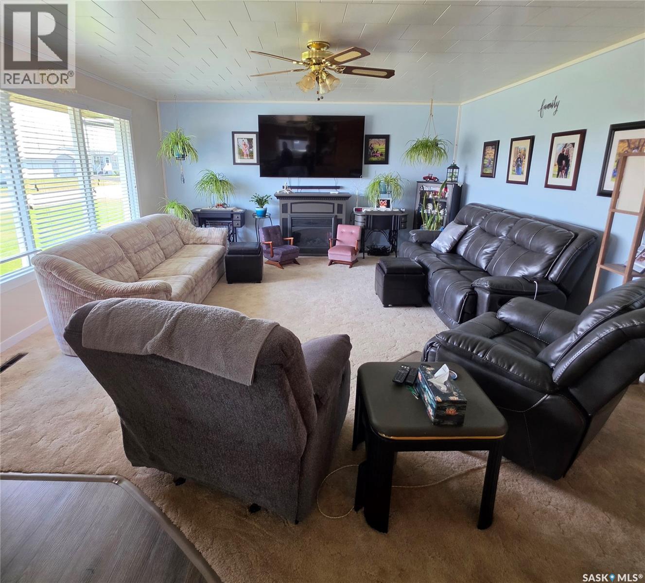 425 Corofin Crescent Property Photo 11