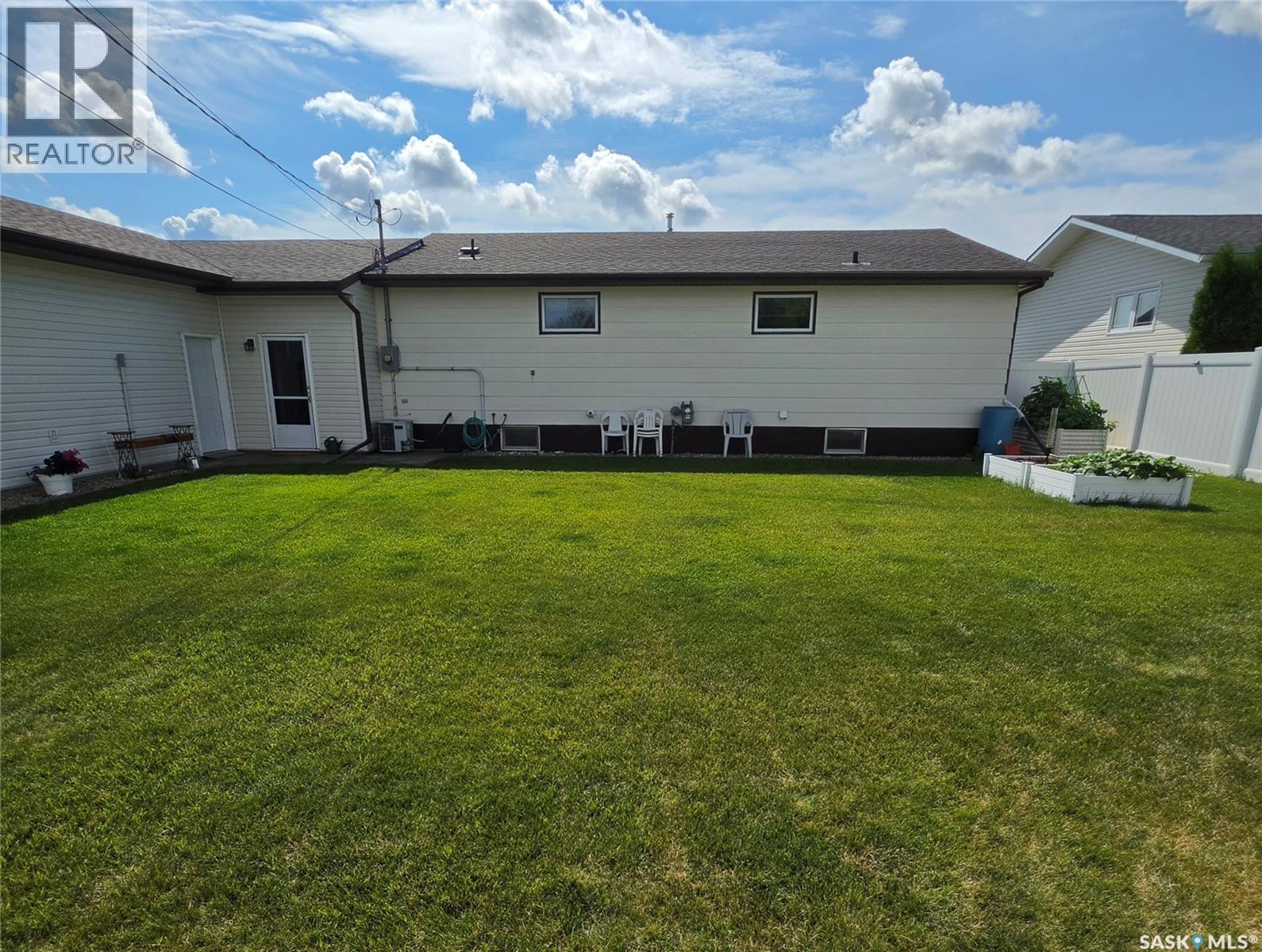 425 Corofin Crescent Property Photo 39