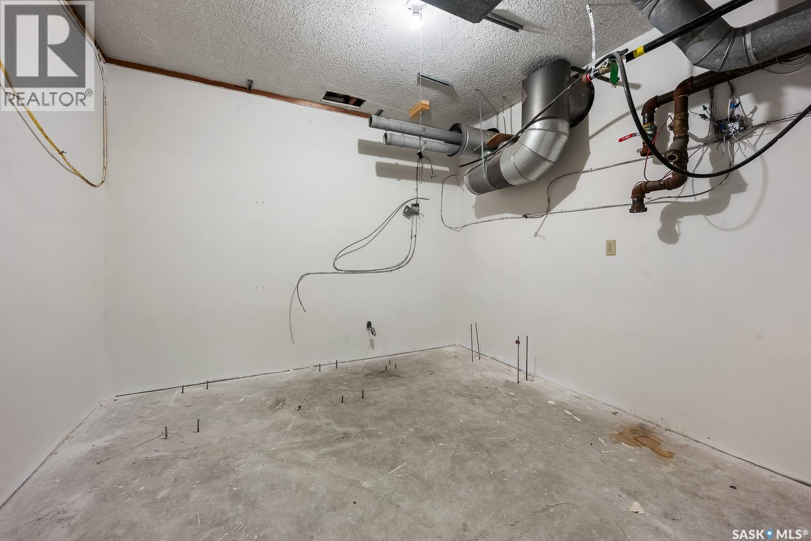 B 3320 Pasqua Street Property Photo 7