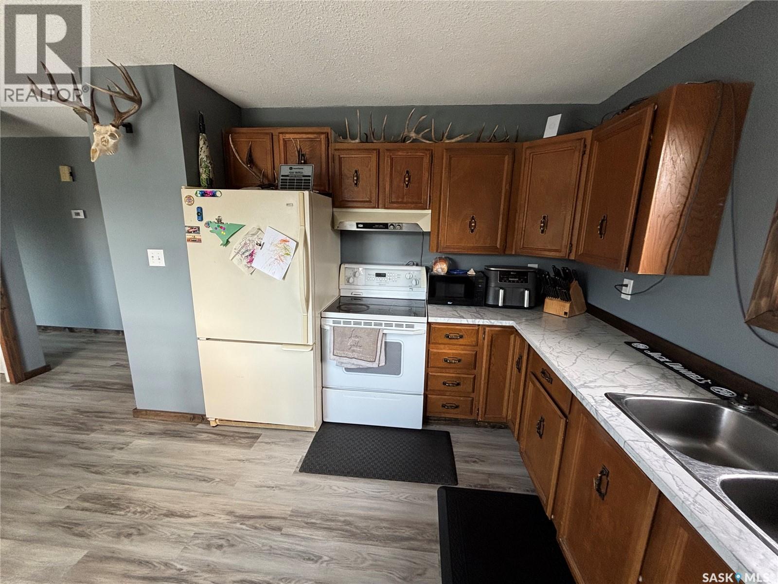 114 Saskatchewan Crescent Property Photo 13