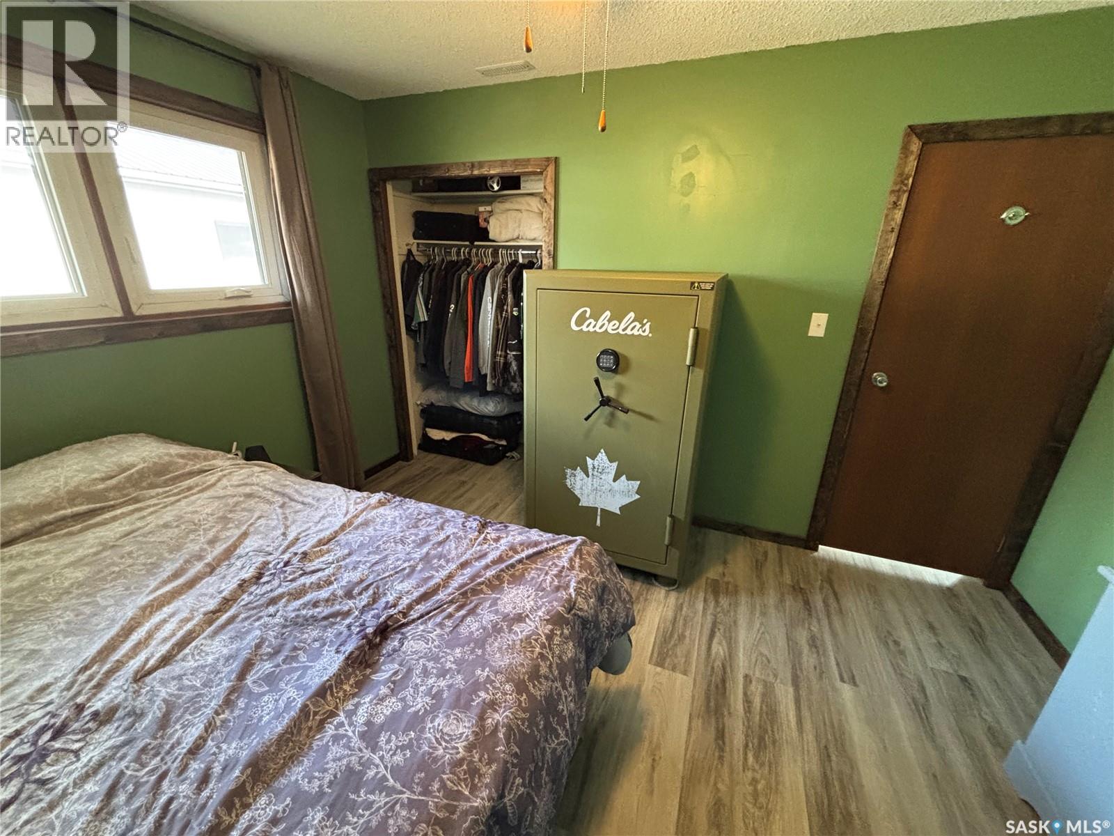 114 Saskatchewan Crescent Property Photo 18