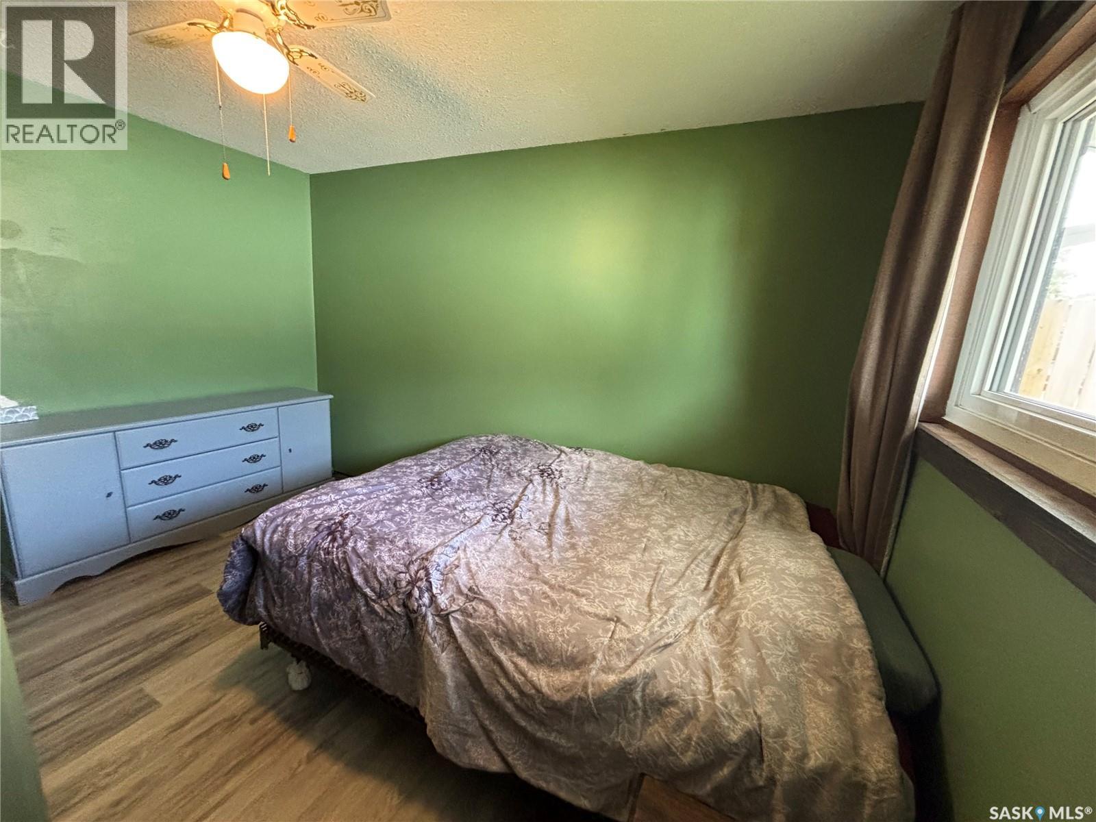114 Saskatchewan Crescent Property Photo 20