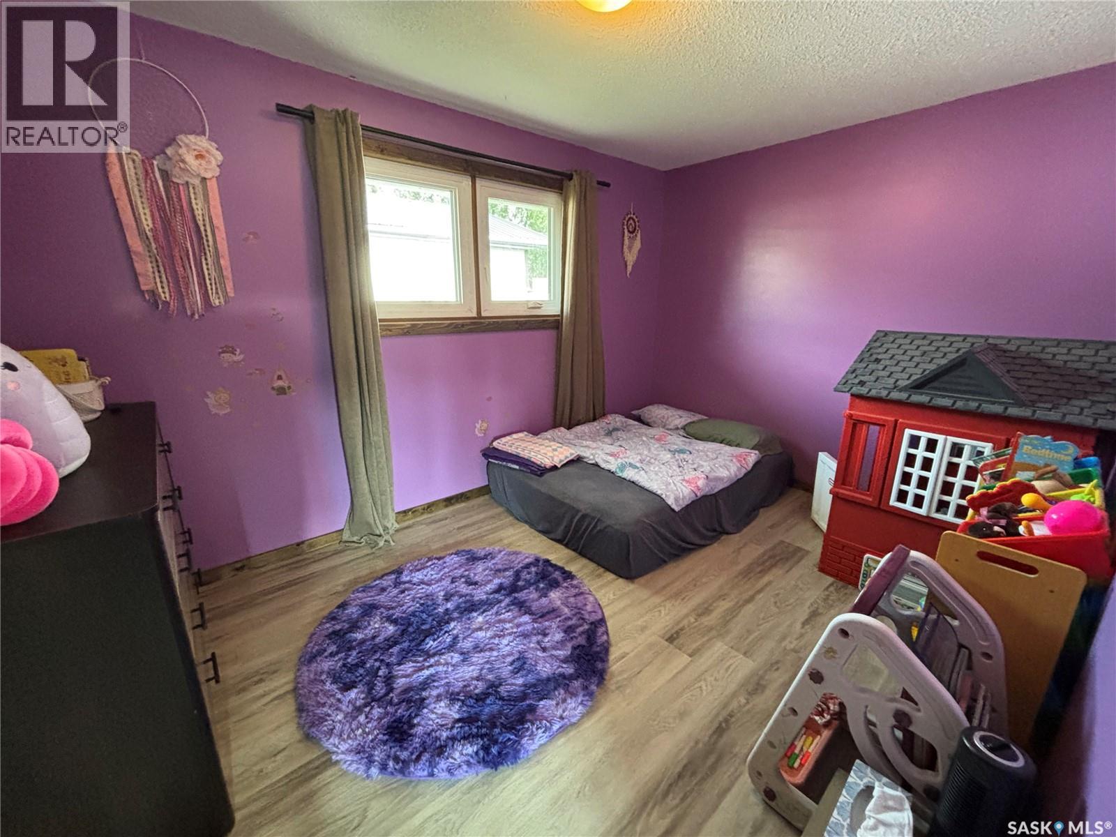 114 Saskatchewan Crescent Property Photo 21