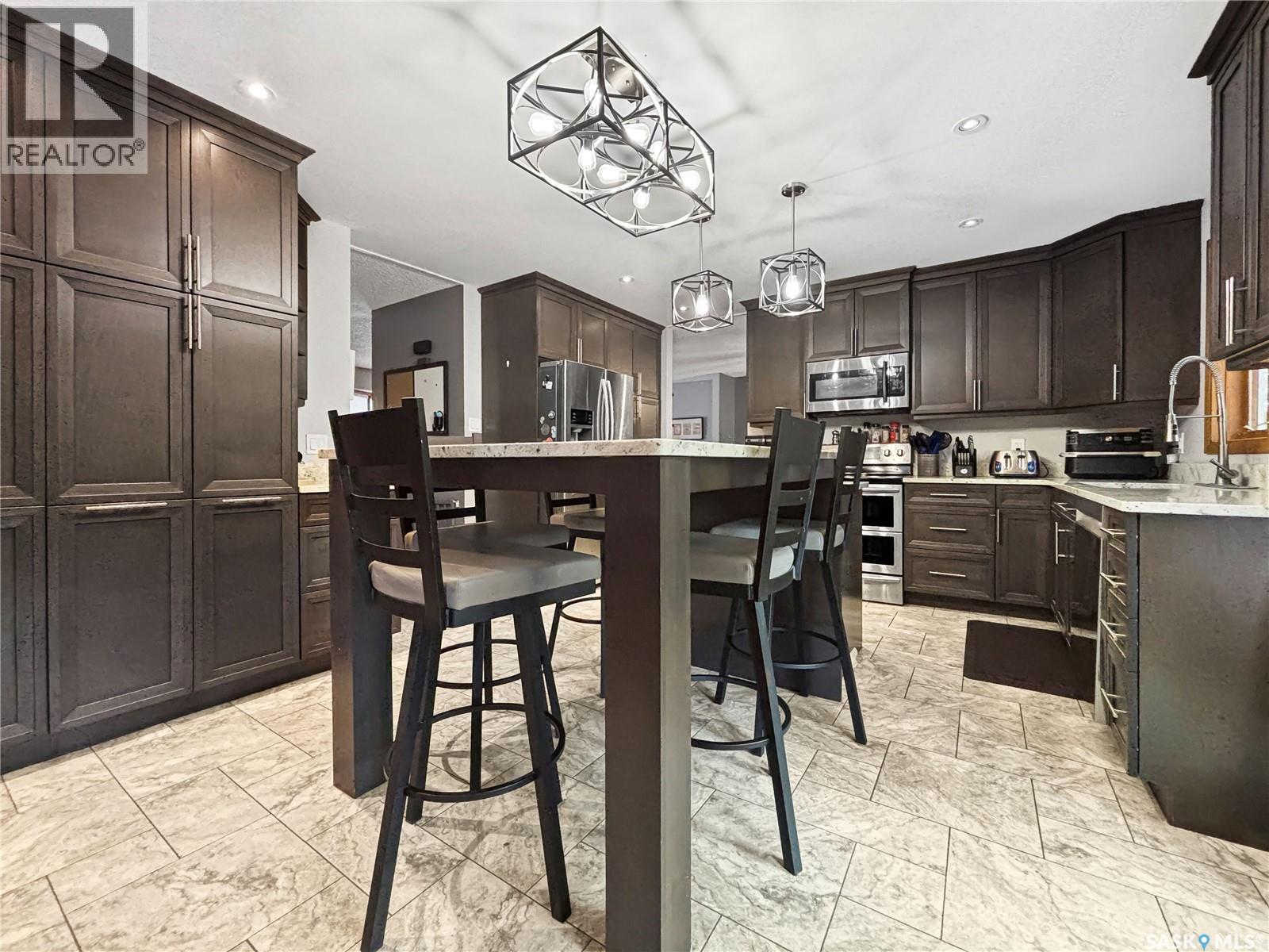 407 Chitek Crescent Property Photo 12