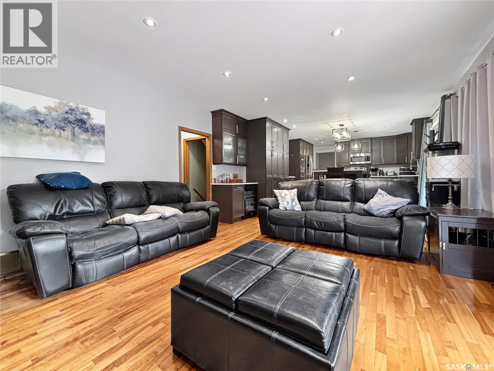 407 Chitek Crescent Property Photo 17