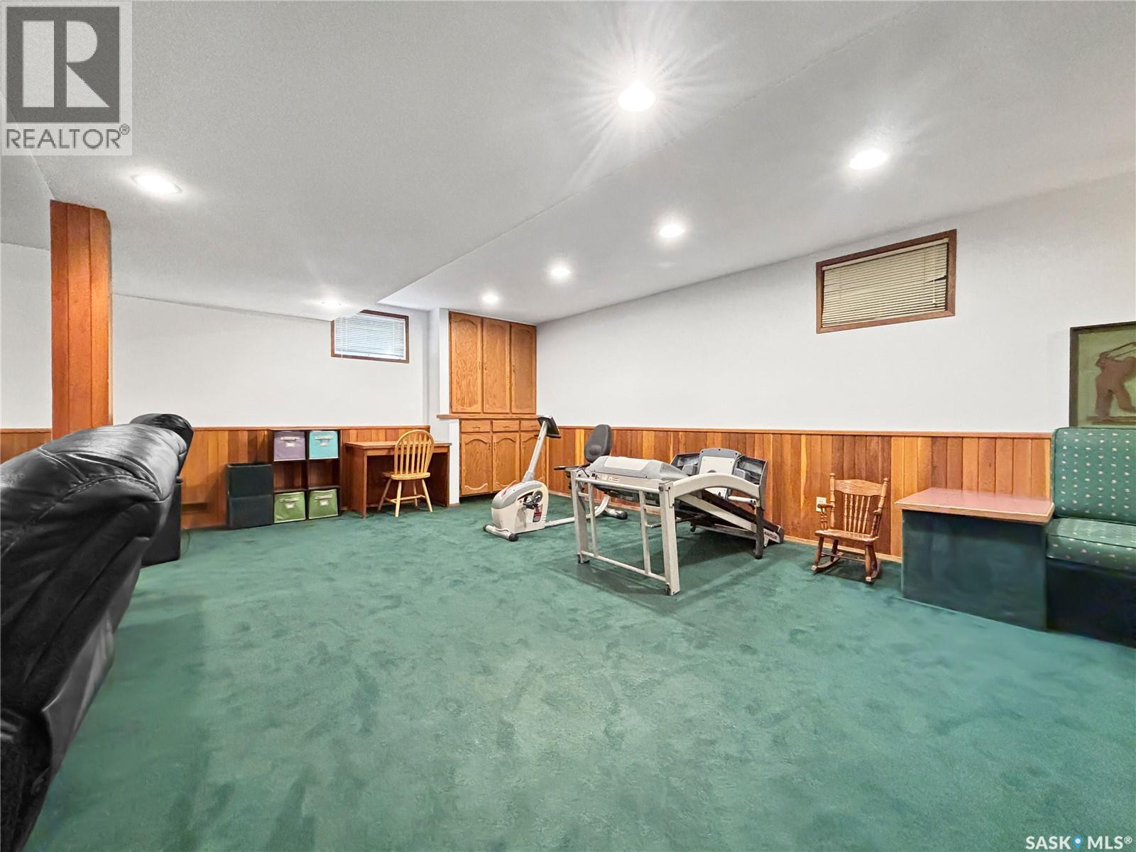 407 Chitek Crescent Property Photo 33