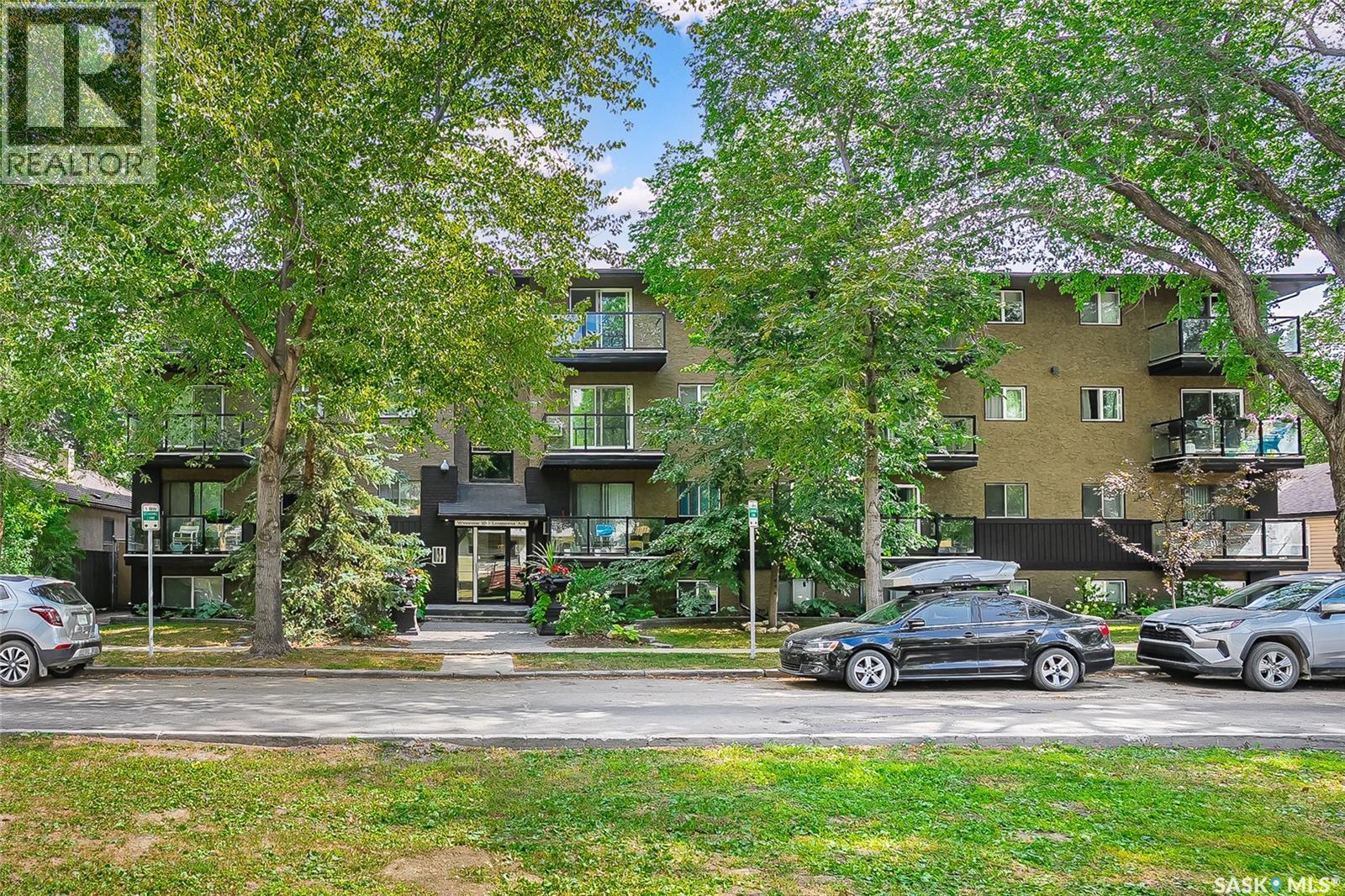 306 1013 Lansdowne AVENUE
